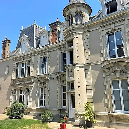 Maison Prémartine Bed & Breakfast *